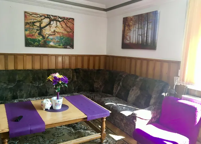 Rolling Stone Hostel